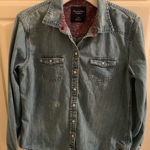 American Eagle Light denim shirt